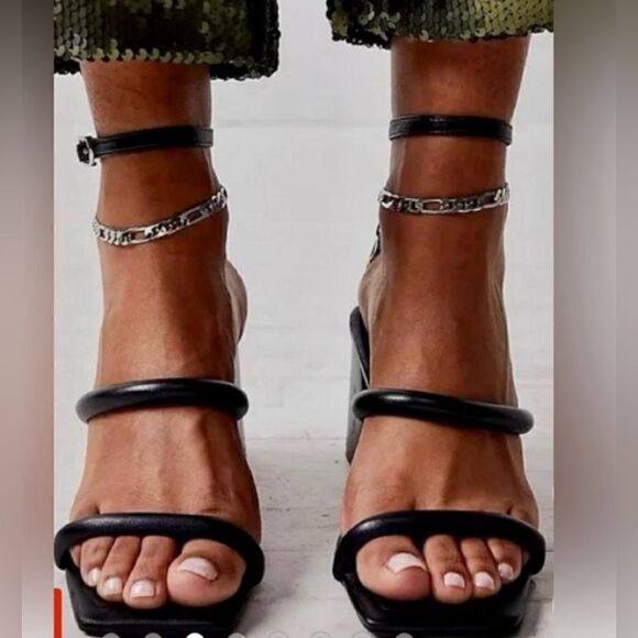 Free People heels Parker chain black sandal & pillow strap 37.5/7.5 to 8 NWT - Picture 8 of 8